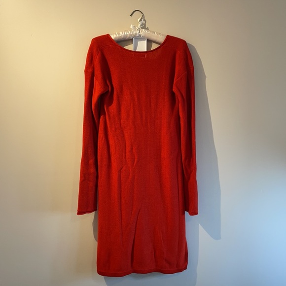 RW&CO red tunic sweater with black zipper detail on the shoulders. Size Medium. - Picture 2 of 5